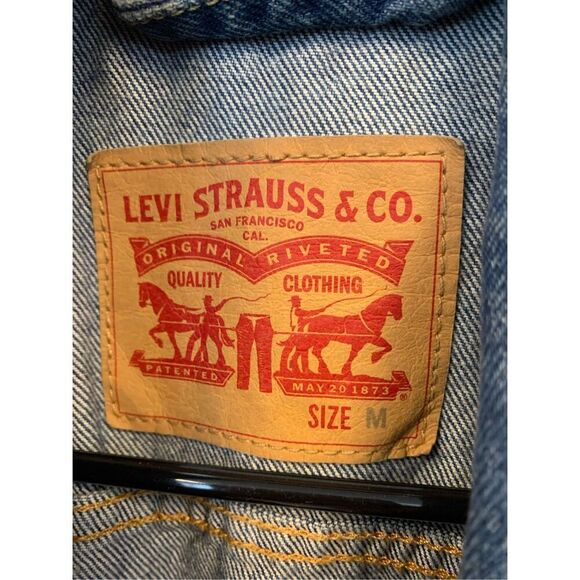 Vintage Levi's Denim Vest - Picture 9 of 9